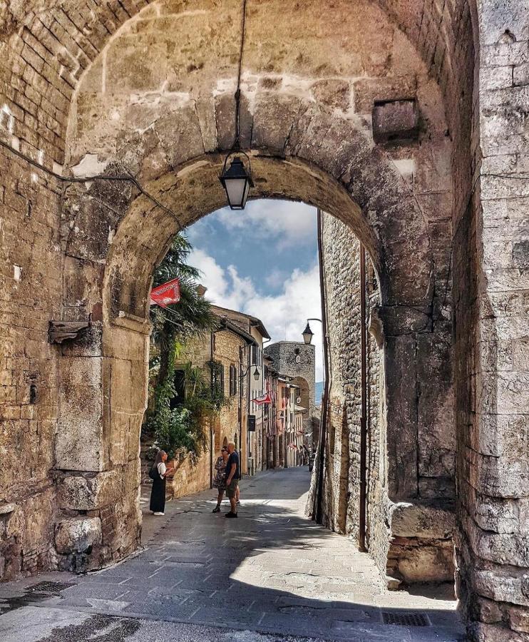 L'Ira Di Dante Villa Gubbio Dış mekan fotoğraf